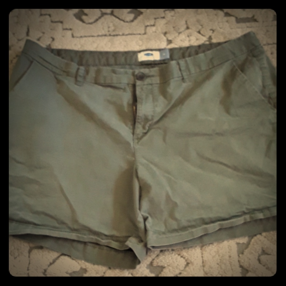 Old Navy's shorts